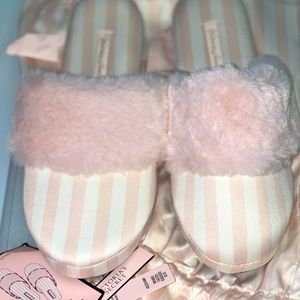 Victoria’s Secret Signature Stripe slippers